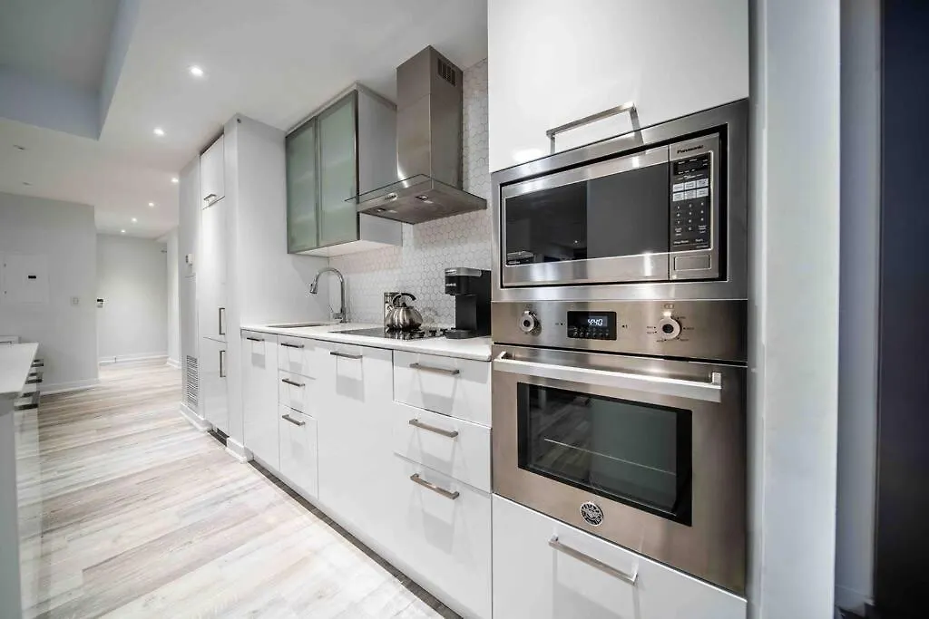 Signature View Of Cn Tower In Lux Toronto Condo Canada